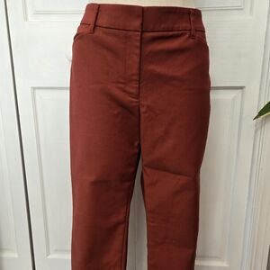 White House Black Market Perfect Form Straight Crop